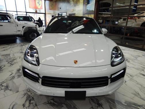 2023 Porsche Cayenne 