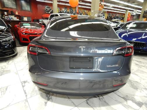 2022 Tesla Model 3 Performance