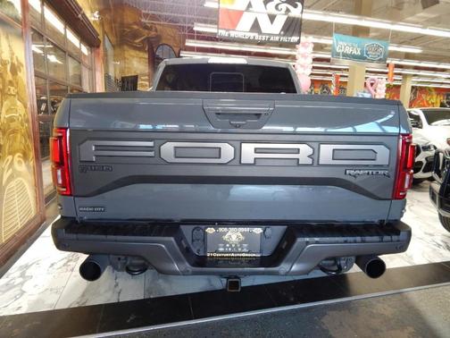 2020 Ford F-150 Raptor