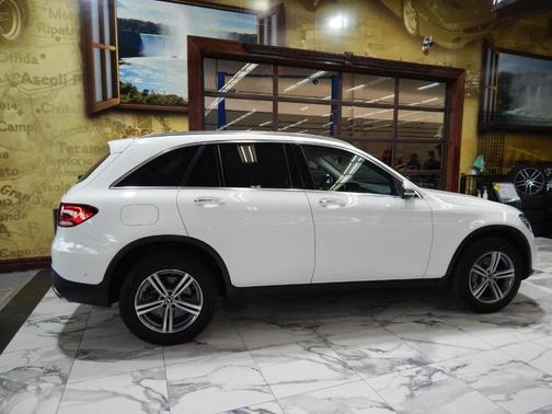 2022 Mercedes-Benz GLC 300 Base 4MATIC