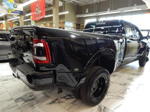 2022 RAM 3500 Laramie