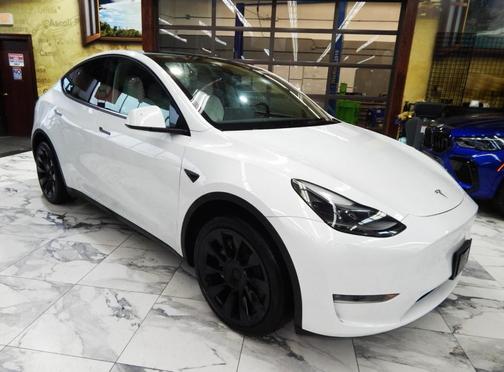 2023 Tesla Model Y Long Range