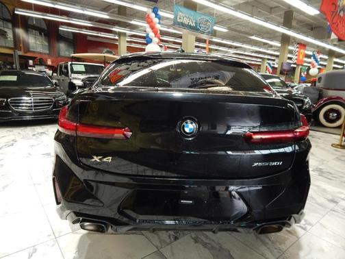 2022 BMW X4 xDrive30i