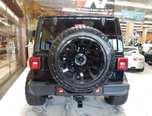 2021 Jeep Wrangler Unlimited Sahara Altitude