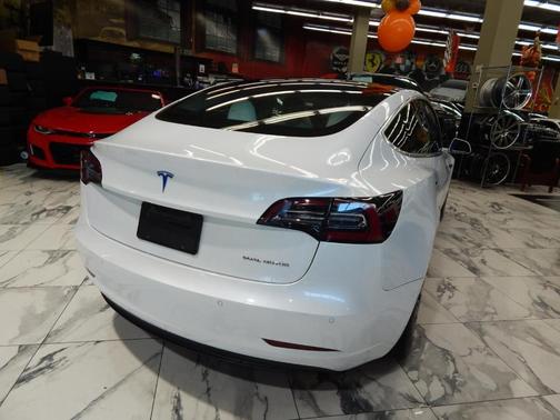 2020 Tesla Model 3 Long Range