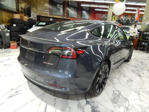 2023 Tesla Model 3 Performance