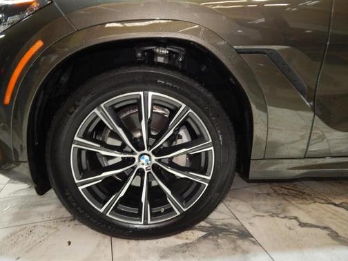 2021 BMW X6 xDrive40i