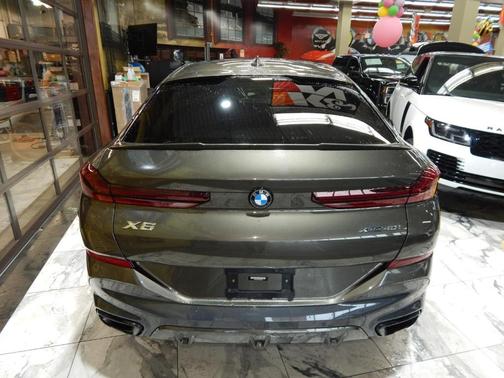 2021 BMW X6 xDrive40i