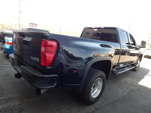 2022 Chevrolet Silverado 3500 High Country