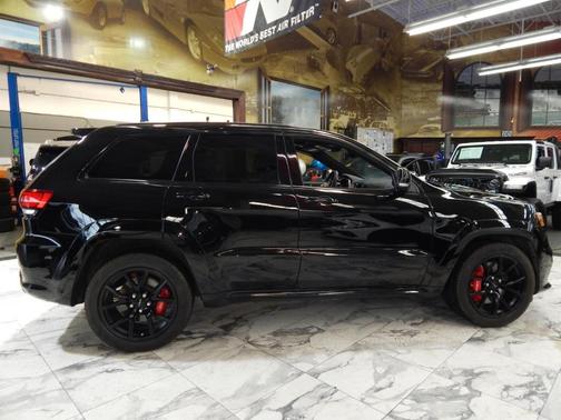2021 Jeep Grand Cherokee SRT