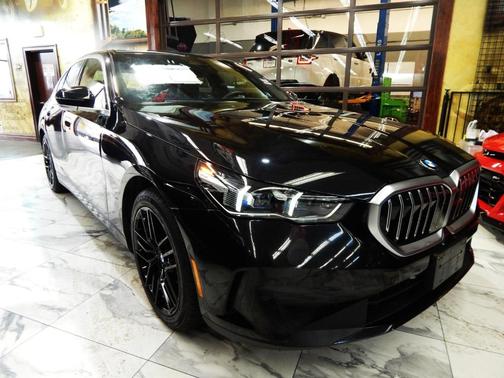 2025 BMW 530 i xDrive