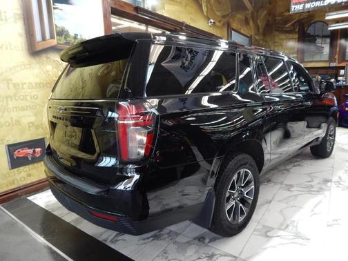 2023 Chevrolet Suburban Z71