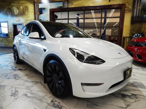 2023 Tesla Model Y Performance