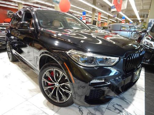 2021 BMW X5 M50i