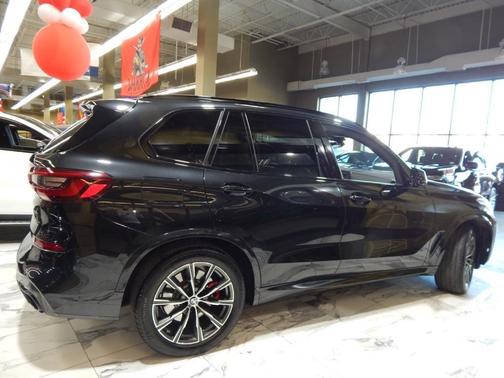 2021 BMW X5 M50i