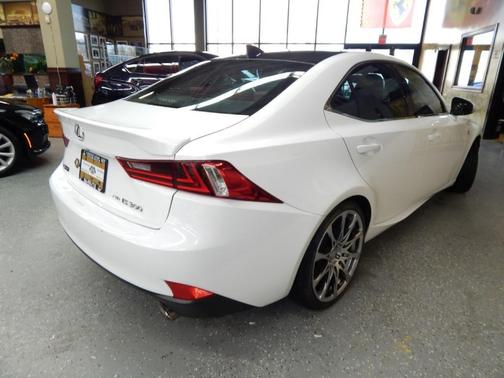2016 Lexus IS 300 Base