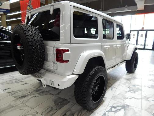 2021 Jeep Wrangler Unlimited Sahara Altitude