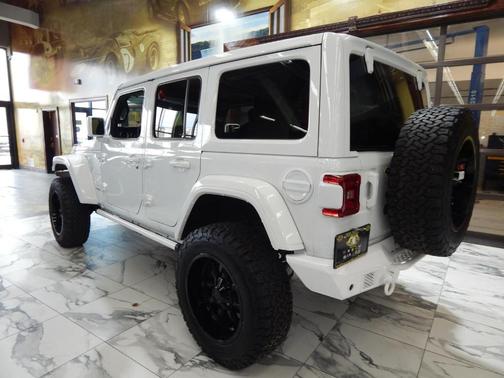 2021 Jeep Wrangler Unlimited Sahara Altitude