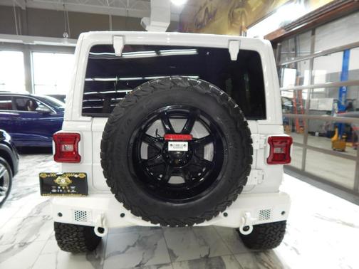 2021 Jeep Wrangler Unlimited Sahara Altitude