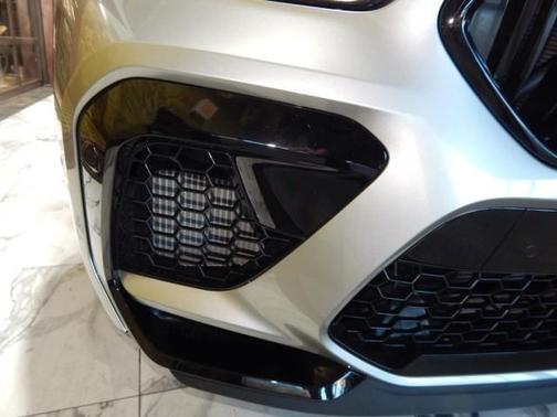 Photo 5 of 73 of 2021 BMW X6 M Base