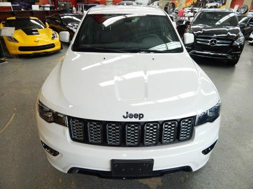 2017 Jeep Grand Cherokee Altitude