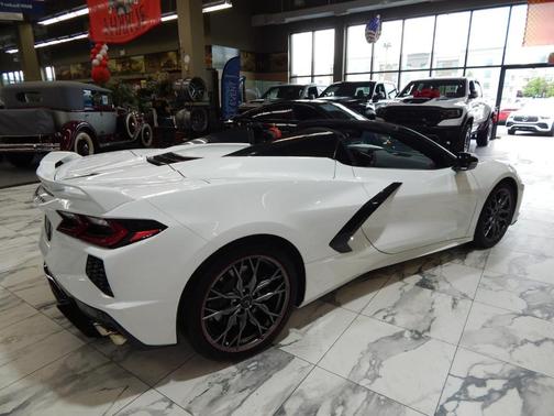 2024 Chevrolet Corvette Stingray w/2LT