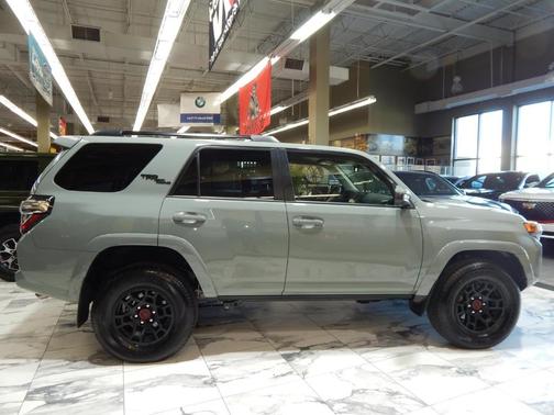 2023 Toyota 4Runner TRD Off Road