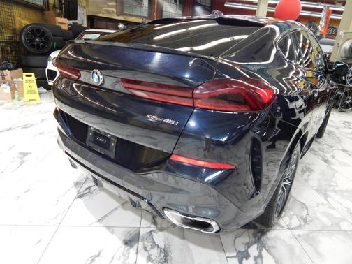 2025 BMW X6 xDrive40i