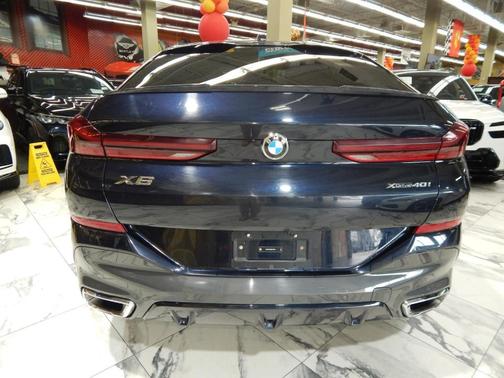 2025 BMW X6 xDrive40i