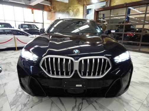 2025 BMW X6 xDrive40i