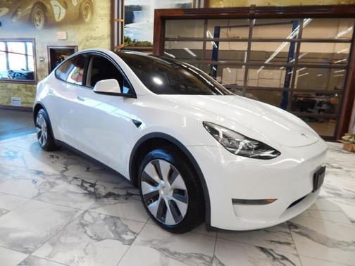 2020 Tesla Model Y Long Range