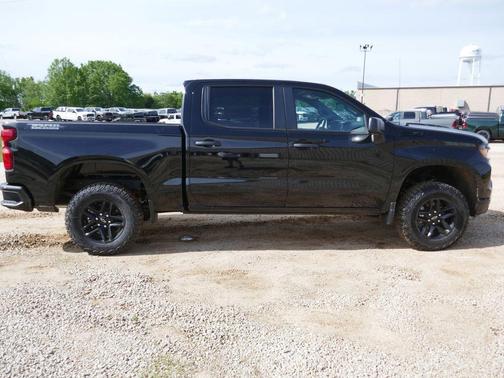 Black 2026 Chevrolet Silverado 1500 Custom Trail Boss