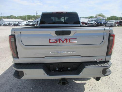 Sterling 2026 GMC Sierra 2500 AT4