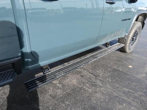 2026 Chevrolet Silverado 2500 ZR2