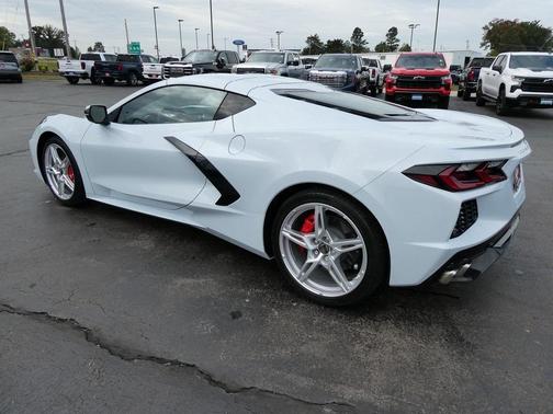 2023 Chevrolet Corvette Stingray w/1LT