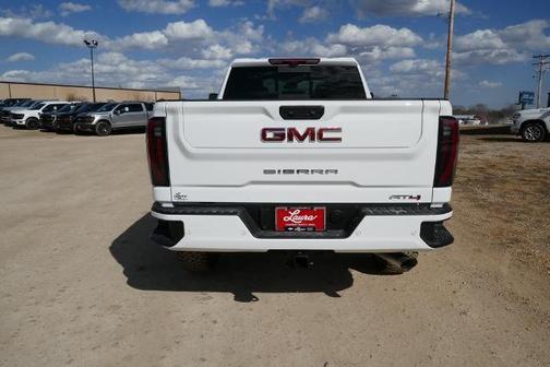 2025 GMC Sierra 2500 AT4