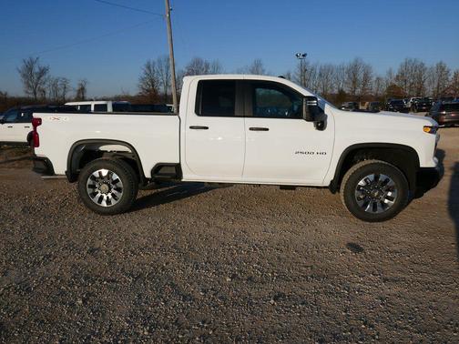 2026 Chevrolet Silverado 2500 Custom