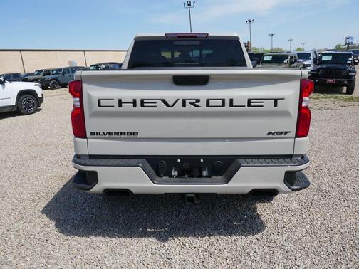 White Sand 2026 Chevrolet Silverado 1500 RST