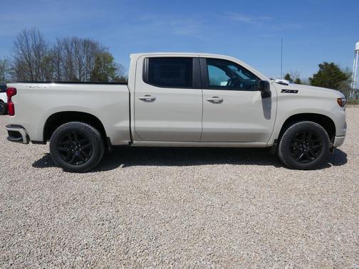 White Sand 2026 Chevrolet Silverado 1500 RST