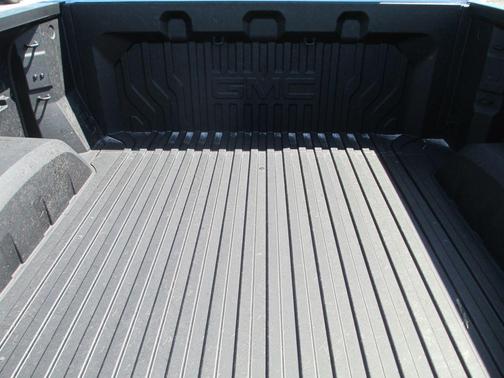 Summit White 2026 GMC Sierra 1500 AT4