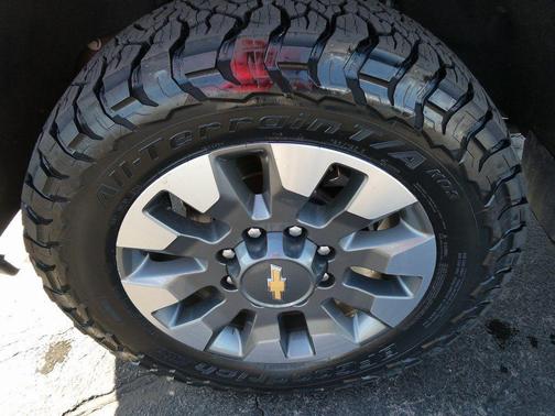 2024 Chevrolet Silverado 2500 Custom