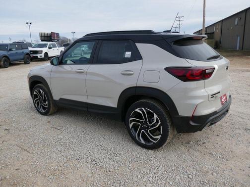 White Sand 2026 Chevrolet Trailblazer RS