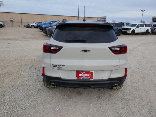 White Sand 2026 Chevrolet Trailblazer RS