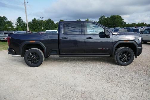 2025 GMC Sierra 2500 AT4