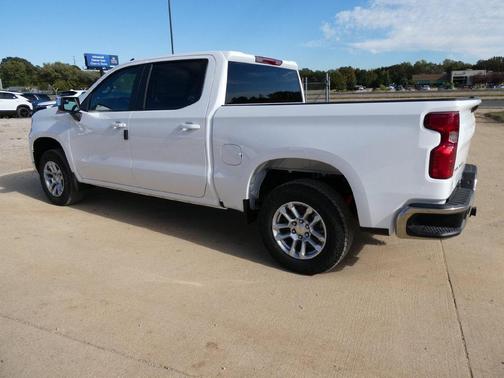 Summit White 2026 Chevrolet Silverado 1500 LT