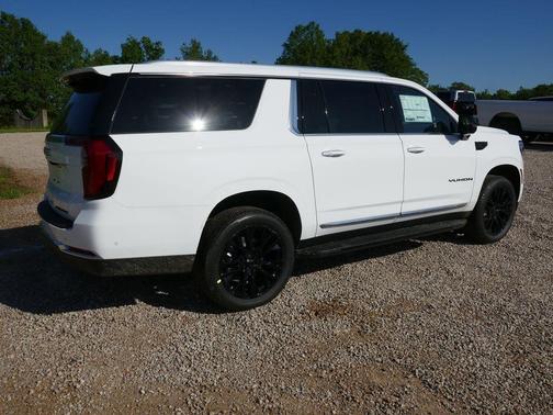 Summit White 2026 GMC Yukon XL Elevation