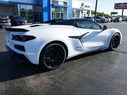 Arctic White 2026 Chevrolet Corvette Z06
