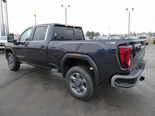 2026 GMC Sierra 2500 SLE