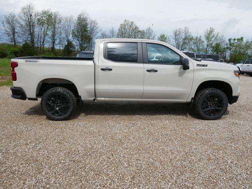 White Sand 2026 Chevrolet Silverado 1500 Custom Trail Boss