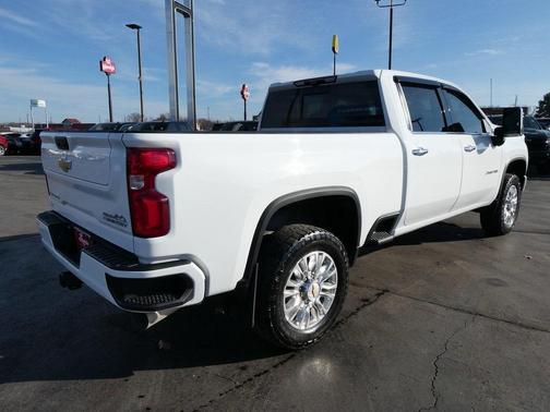 2022 Chevrolet Silverado 2500 High Country